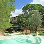 Villa In With Pool And Scenic Views *