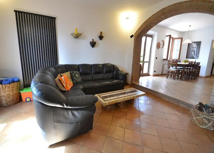 In With Pool And Scenic Views * Suvereto