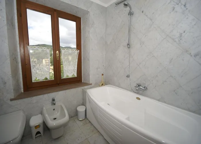In With Pool And Scenic Views * Suvereto