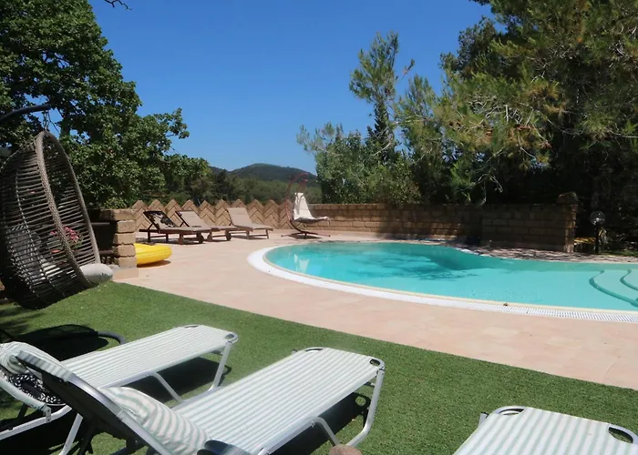 In With Pool And Scenic Views *